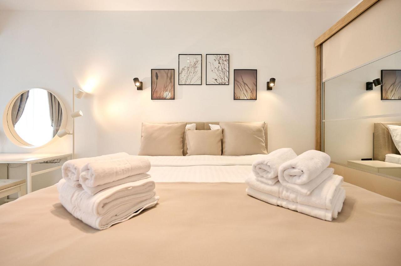 Newvision Apartment In Infinity Beach Resort - Parking Mamaia Exteriér fotografie