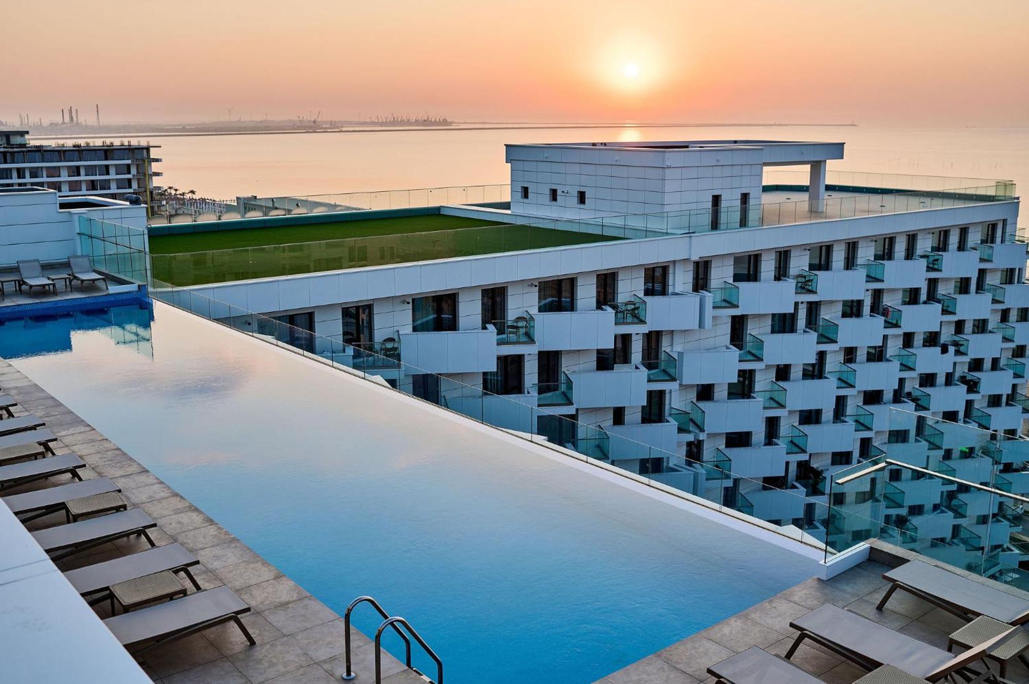 Newvision Apartment In Infinity Beach Resort - Parking Mamaia Exteriér fotografie